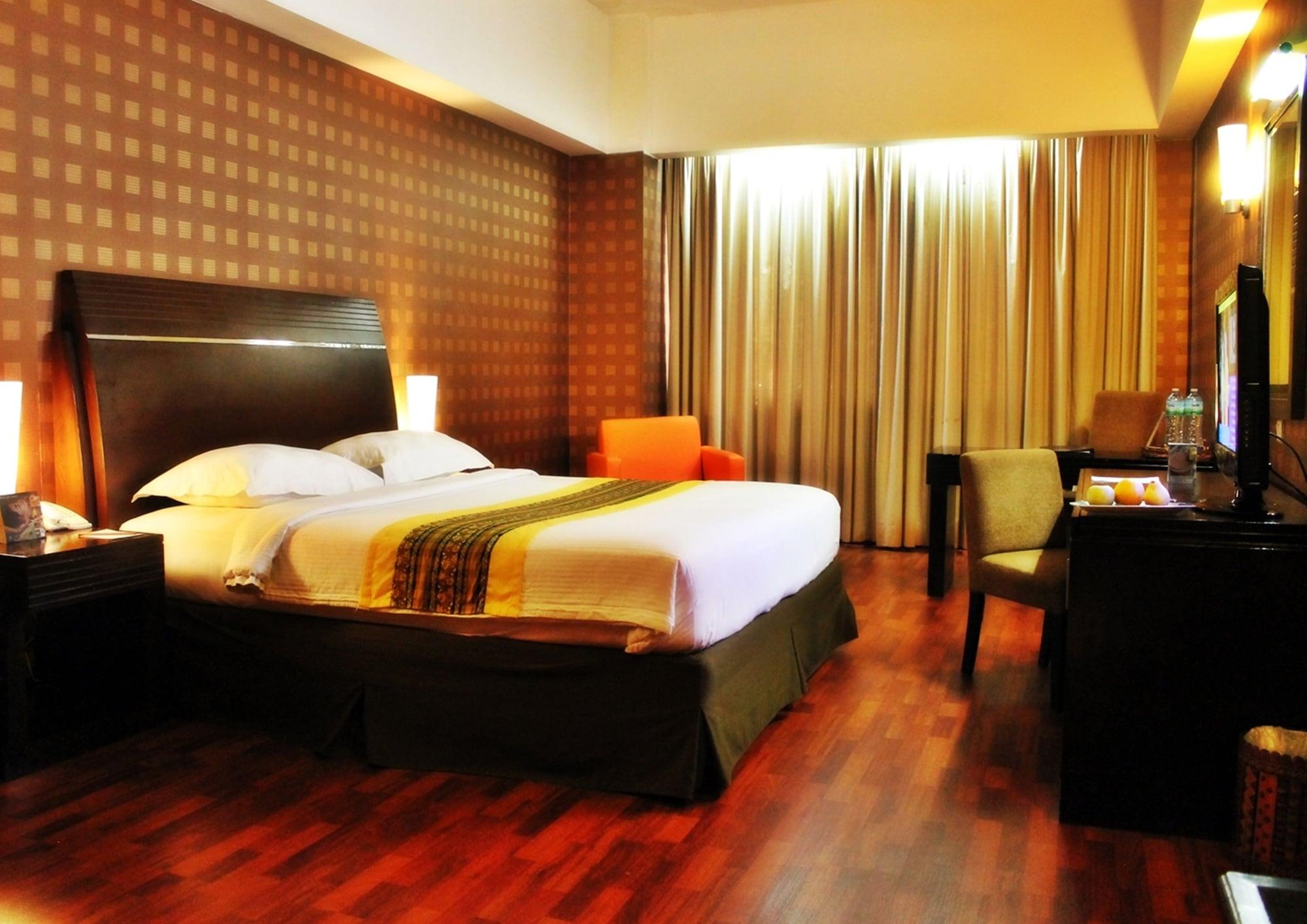 Grand Elite Hotel Pekanbaru Zewnętrze zdjęcie