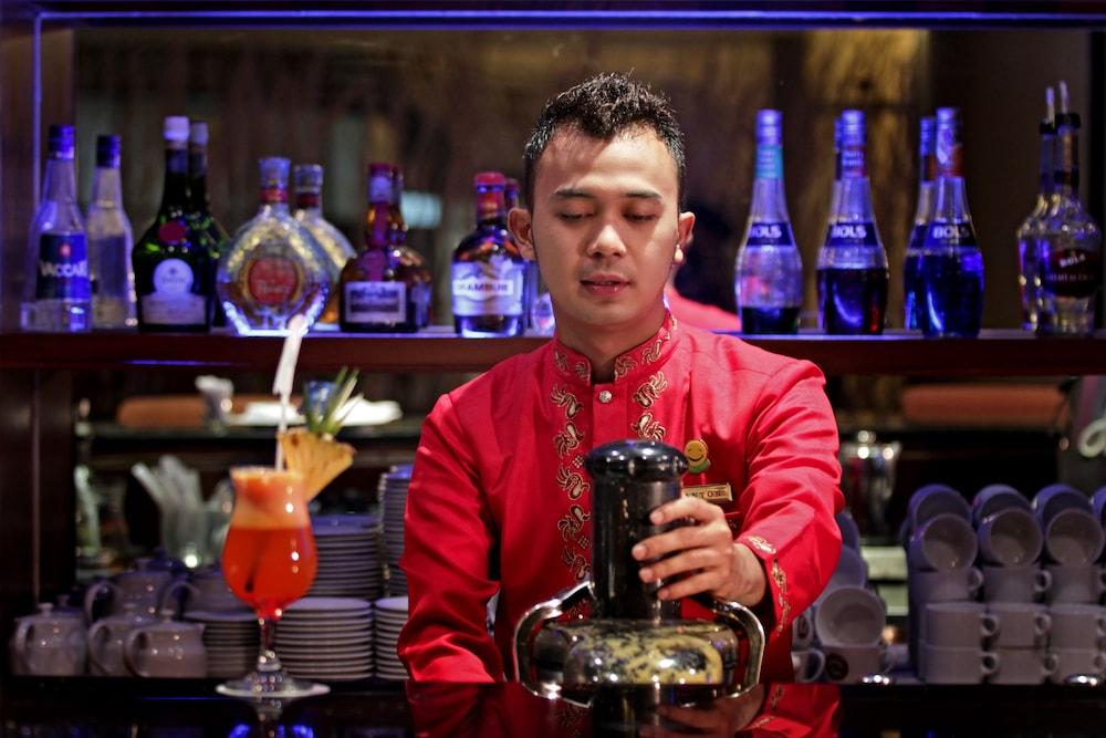 Grand Elite Hotel Pekanbaru Zewnętrze zdjęcie