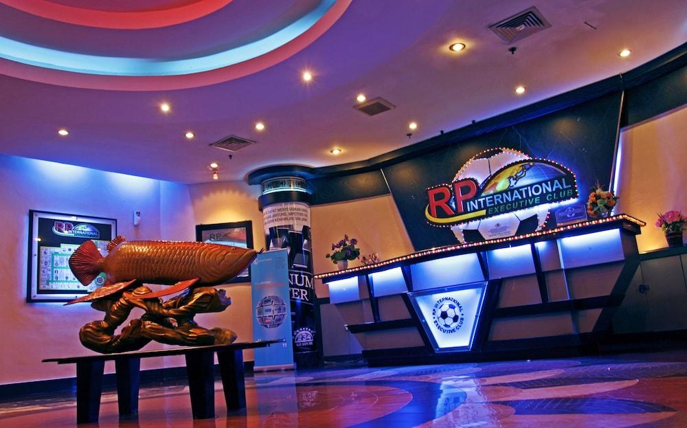 Grand Elite Hotel Pekanbaru Zewnętrze zdjęcie