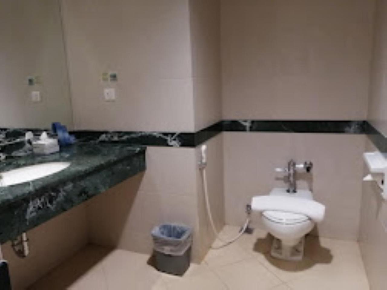 Grand Elite Hotel Pekanbaru Zewnętrze zdjęcie