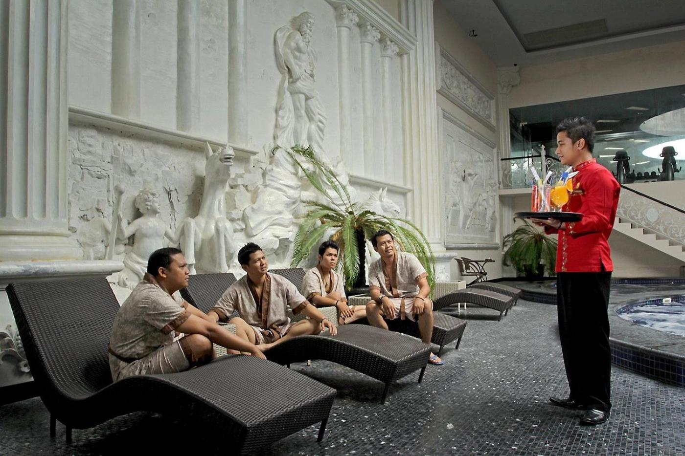 Grand Elite Hotel Pekanbaru Zewnętrze zdjęcie