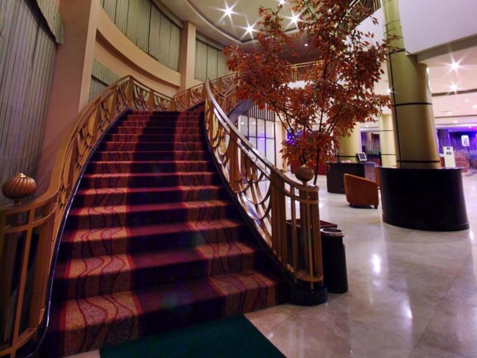 Grand Elite Hotel Pekanbaru Zewnętrze zdjęcie
